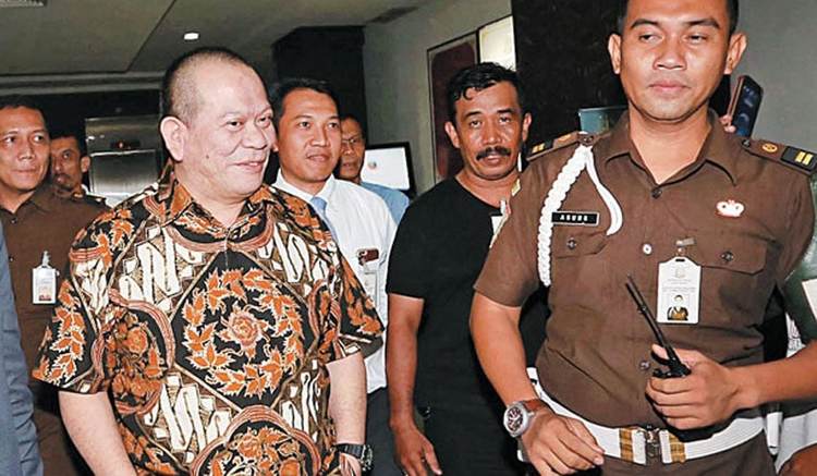 La Nyalla Sebelum Diperiksa kejagung