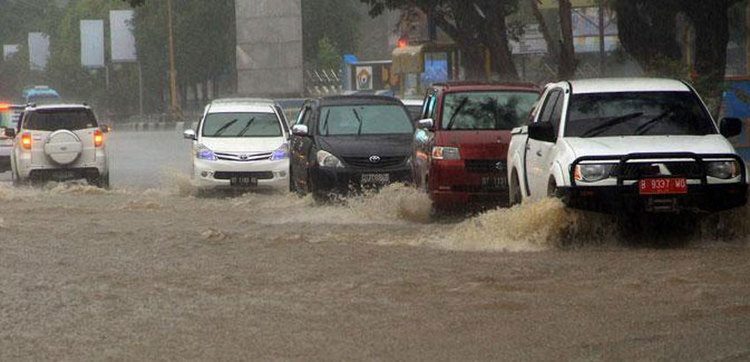 hujan lebat dan banjir