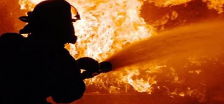 kebakaran gudang tropy