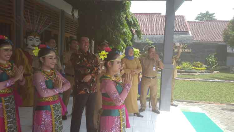 Tim Marching Band SMA 6 Kota Tangerang