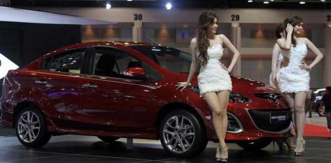 Efek Penjualan Mobil