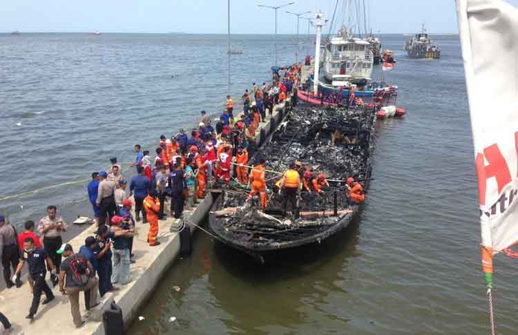 keluarga korban kecelakaan zahro ekspress