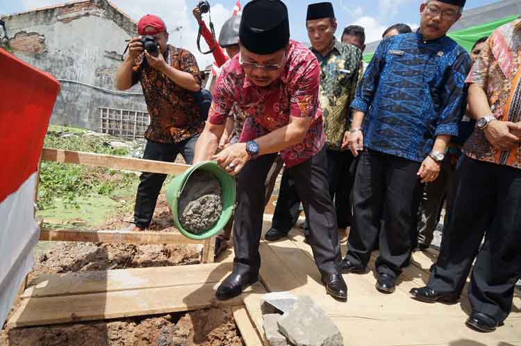peletakan batu pertama relokasi Madrasah jamaatul islamiyah