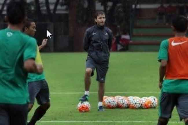 Luis Milla seleksi Timnas Indonesia U22