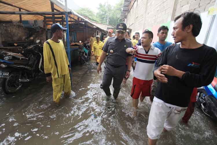 sidak banjir di Banjar wijaya