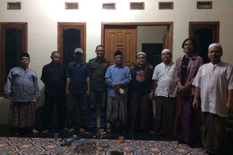 tolak anak Perusahaan Mayora Group