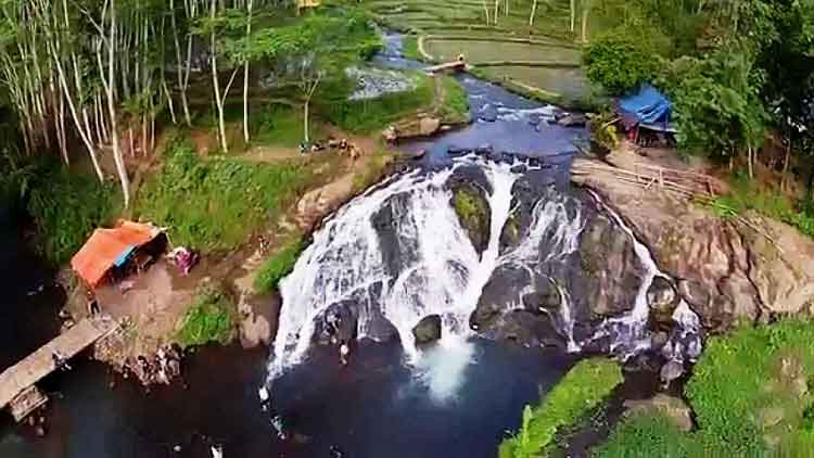 wisata pemandian sumber maron Malang