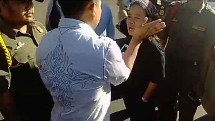 demo di Tugu Adipura Tangerang