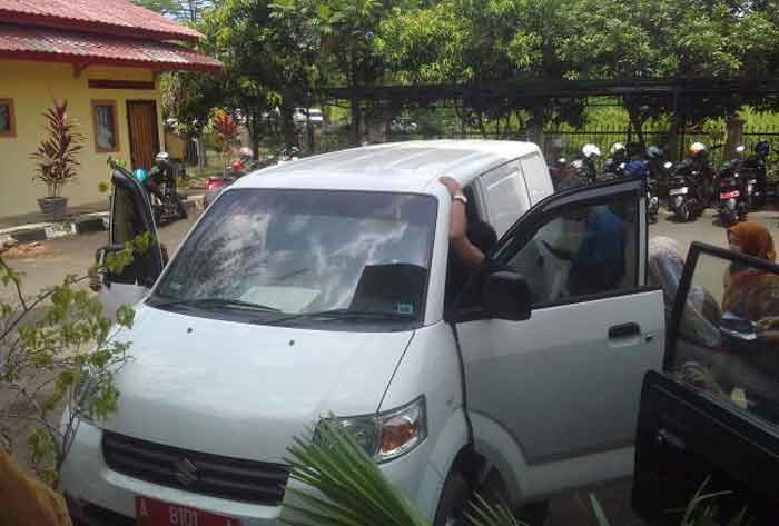 kendaraan operasional pemkot serang diperiksa