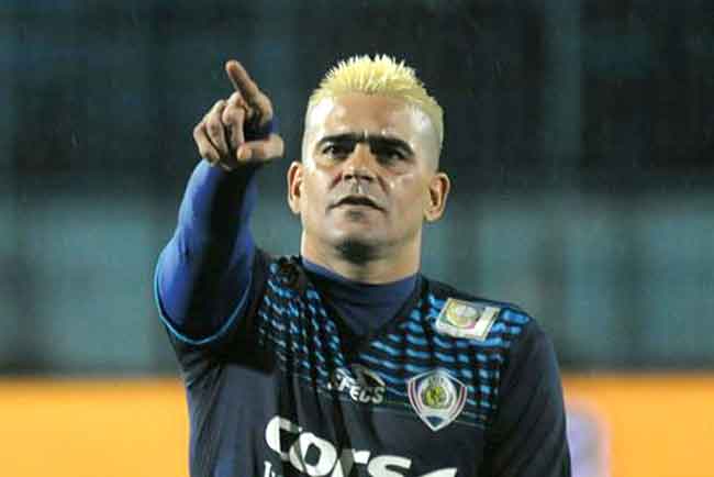 Arema FC vs PSM Makassar