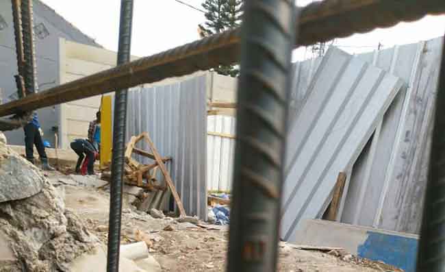 pembangunan gudang air mineral