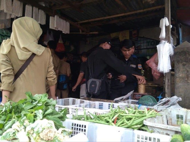 Alat Ukur Pedagang Diperiksa