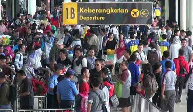 Penumpang Lebaran Idul Adha di Bandara Soetta