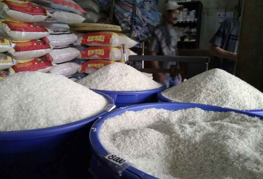 Penetapan HET pedagang beras protes