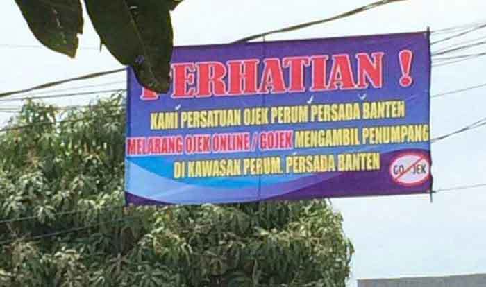 protes para pengemudi ojek pangkalan