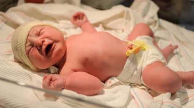 Pasangan Muslim Prancis Dilaporkan ke Polisi