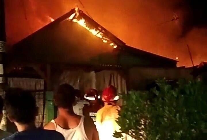 Korsleting Listrik, 19 Kontrakan di Gebang Raya Kota Tangerang Ludes Dilalap Api