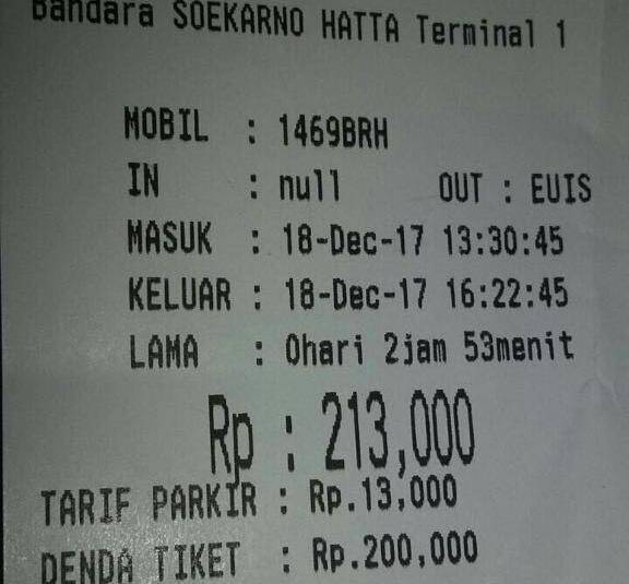 pembayaran parkir bandara