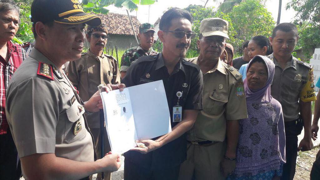 Polres Metro Bekasi Bantuan