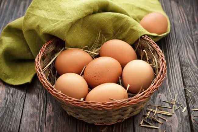 manfaat telur untuk masalah kulit wajah