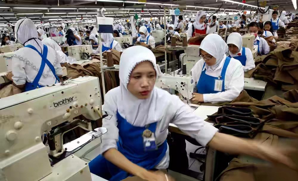 pengusaha garmen angkat kaki