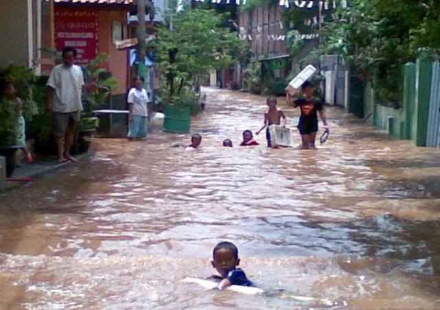 makanan siap saji korban banjir