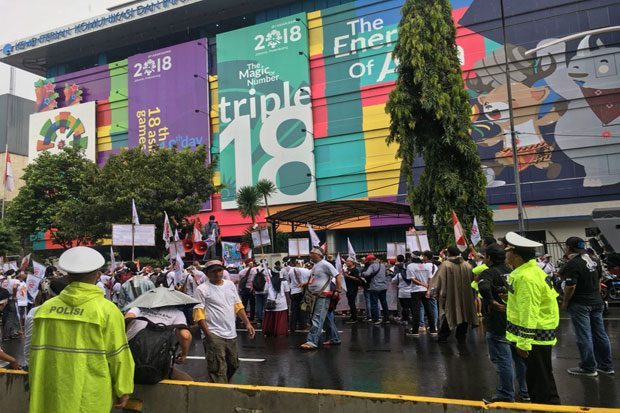 unjuk rasa pedagang pulsa