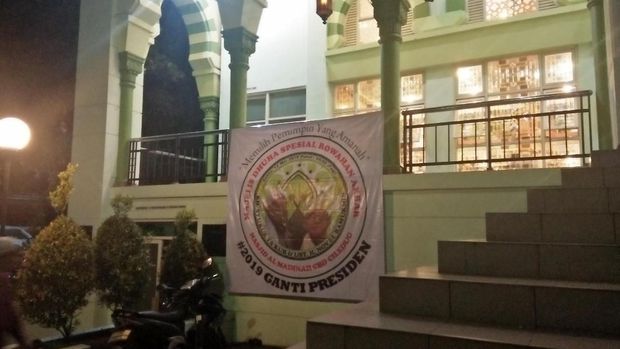 spanduk #2019GantiPresiden Pemilu