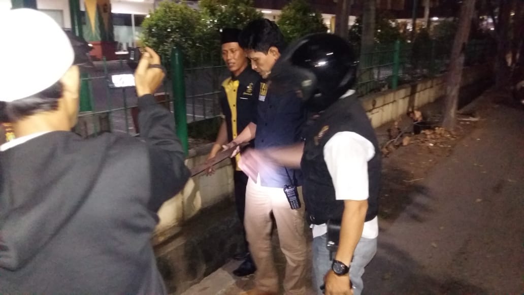 tawuran remaja di karawaci