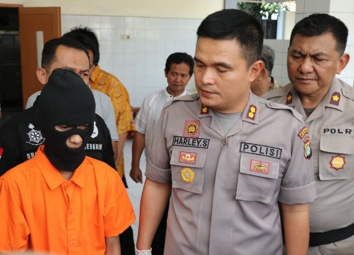 pelaku spesialis pencurian