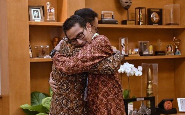 surat pengunduran diri Sandi