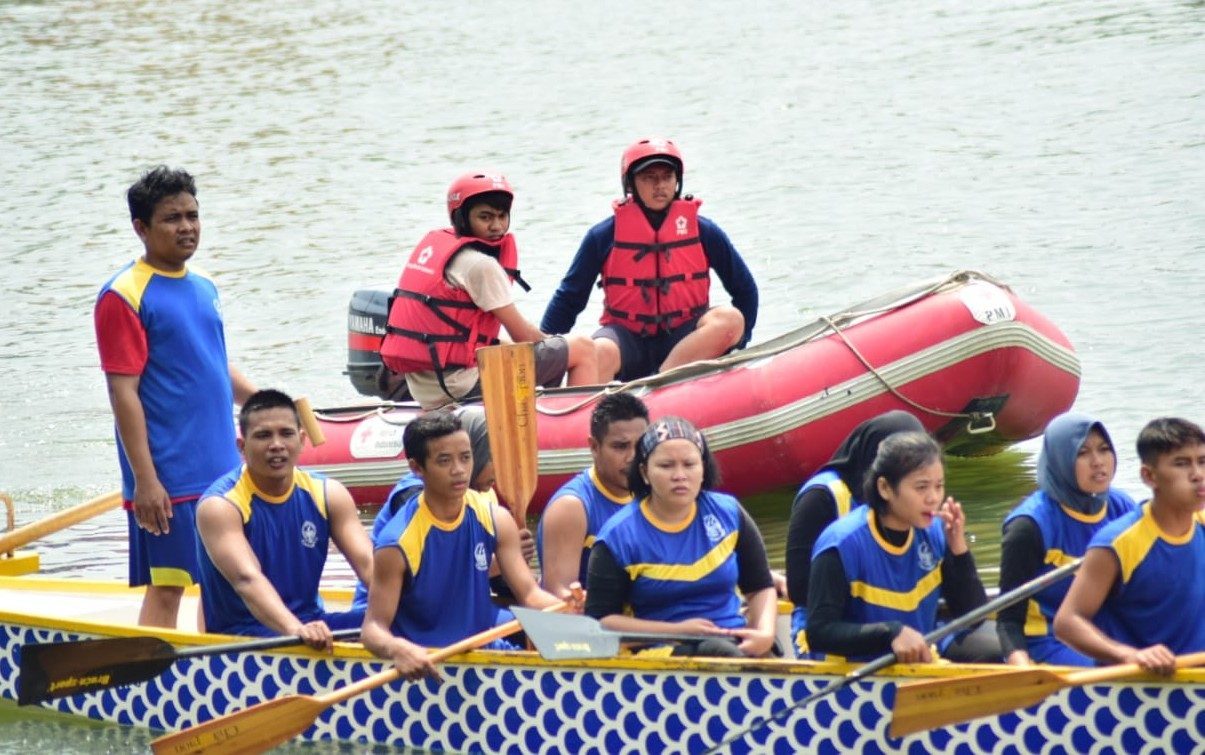 tim keselamatan lomba dragon boat