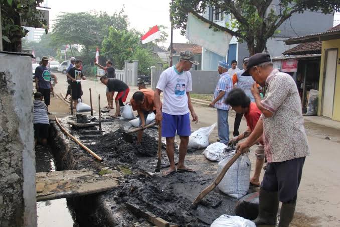 lomba bersih saluran Tangsel