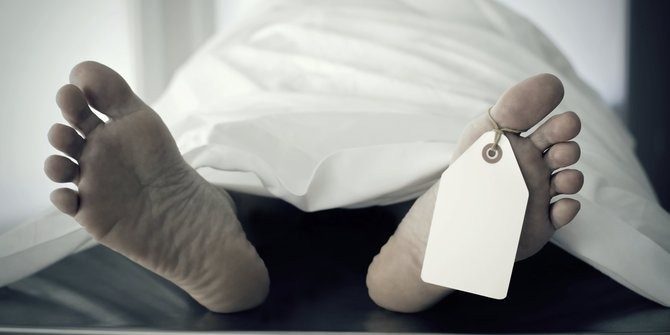 mayat pria penusukan