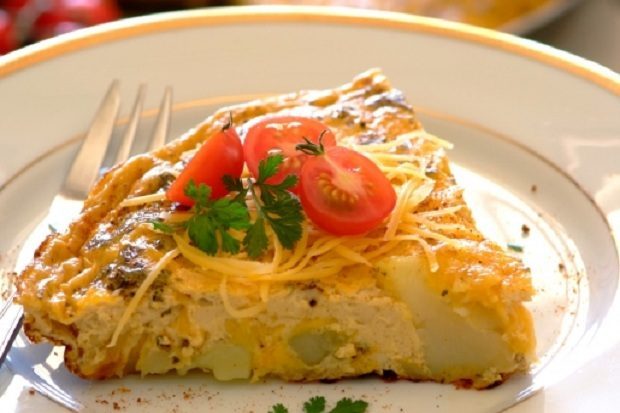 membuat omlet keju panggang