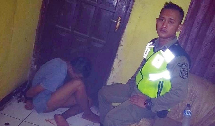 pelaku pencuri motor