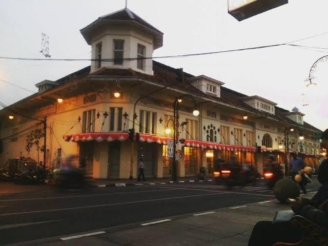 kejahatan dan premanisme