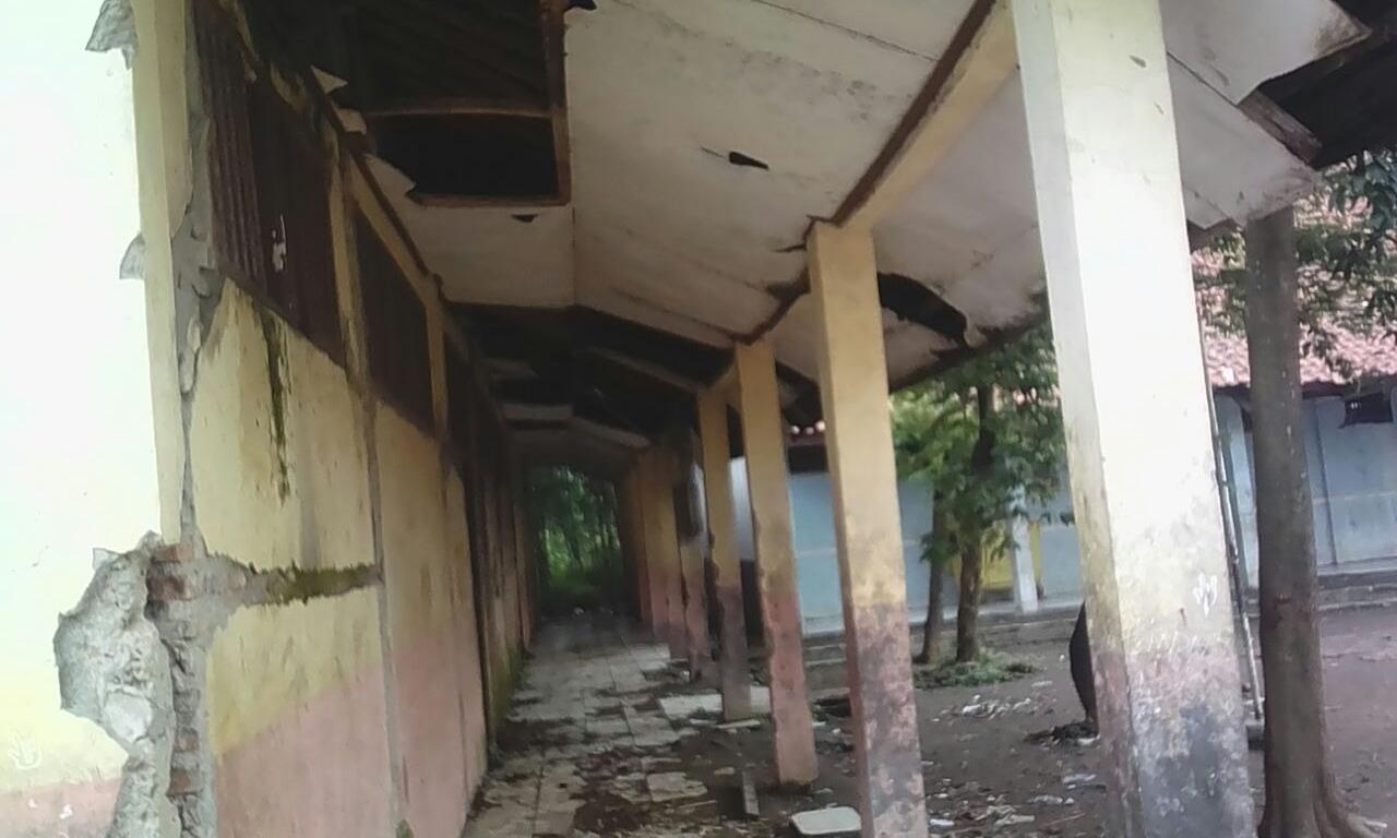 proyek renovasi sd bekasi