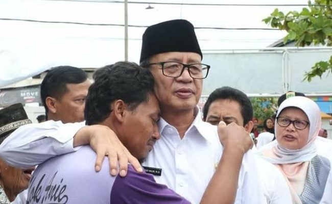 support korban tsunami