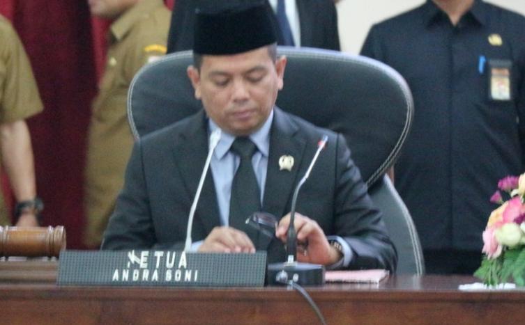 Andra Soni Ketua DPRD Banten Definitif