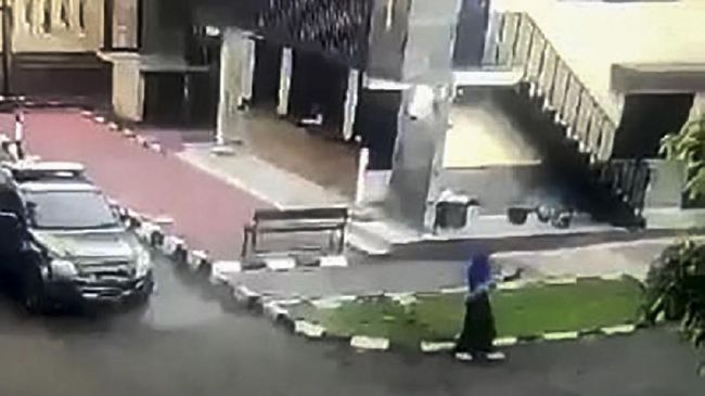 mabes polri diserang teroris 5 169