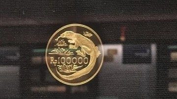 uang rupiah logam berbahan emas 169