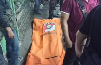 pria tewas tertabrak krl commuter line di bogor